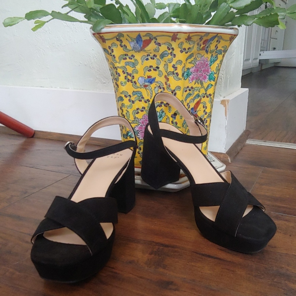 SOLD - A New Day Heels (Can fit Sz 8)
